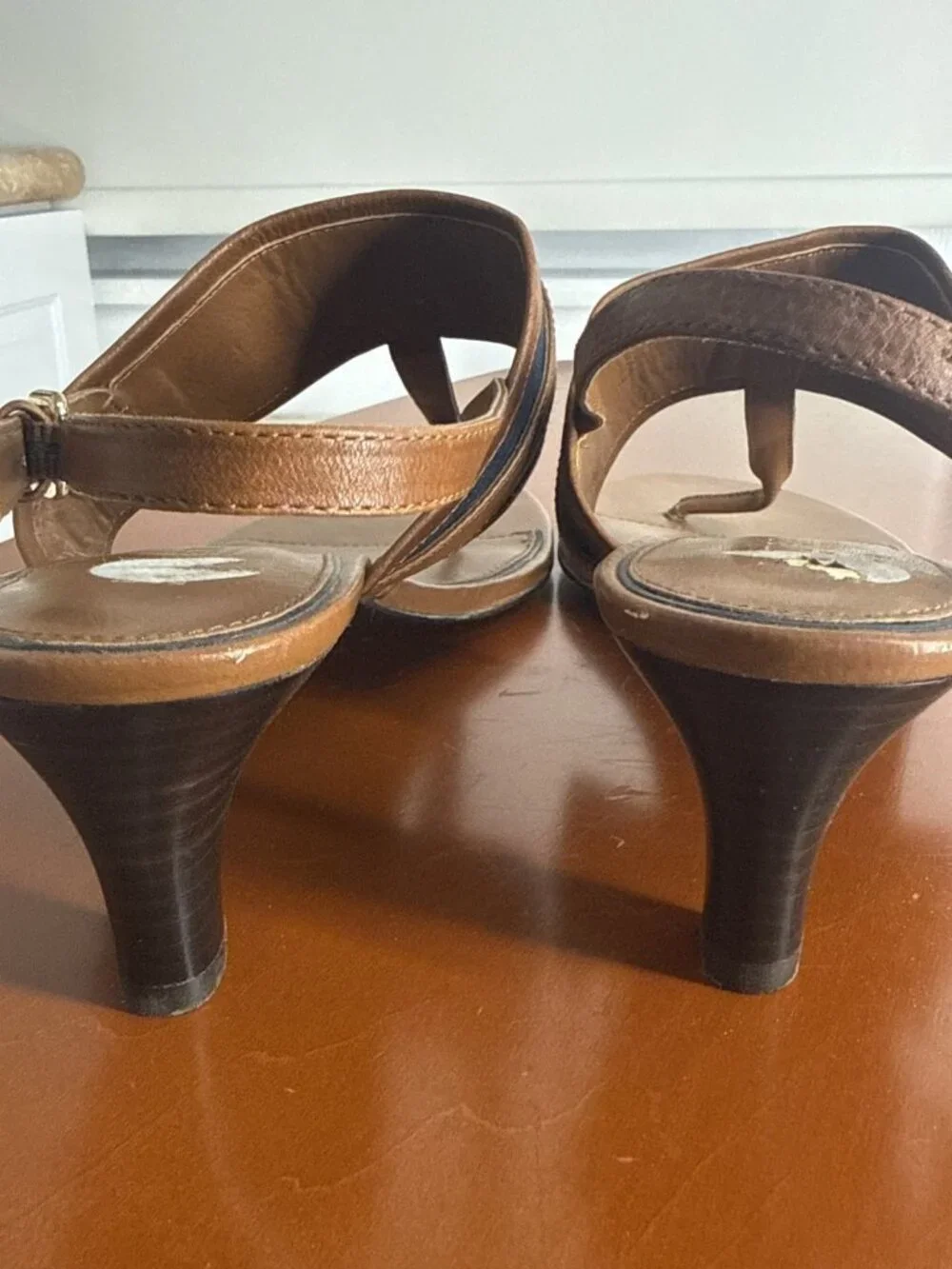 Lauren Ralph Lauren Stap Back Sandle With 2” Heel Navy & Brown Leather 9.5B